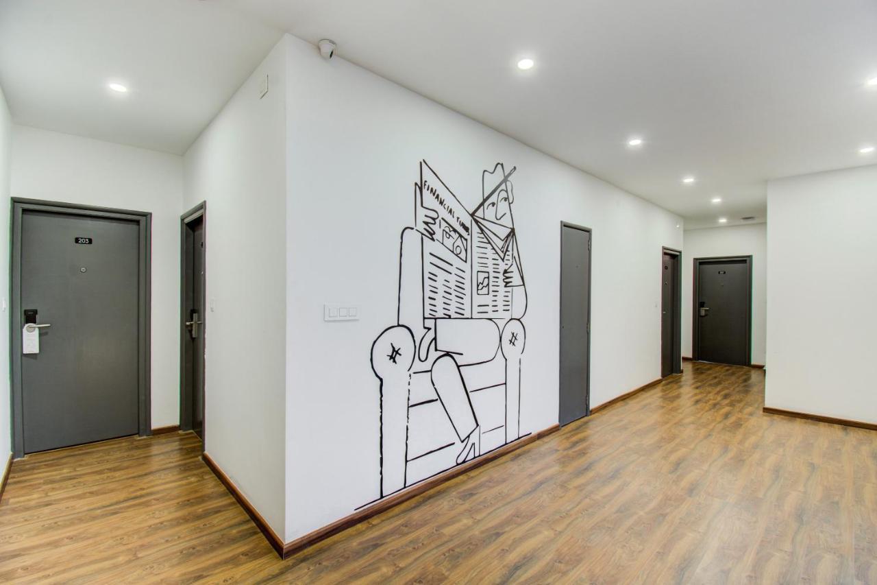 Oyo 23368 Boutique Hotel Paragon Нью-Дели Экстерьер фото
